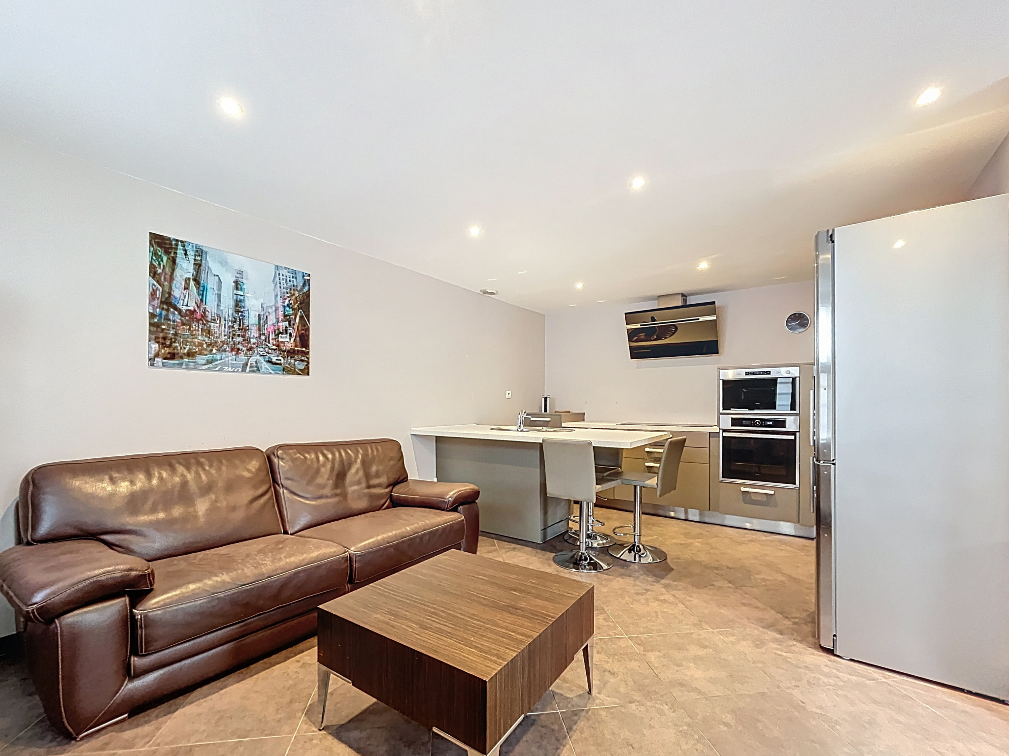 Bien immobilier à vendre à Lyon, 60 m², 2 pièces – photo 2 sur 7